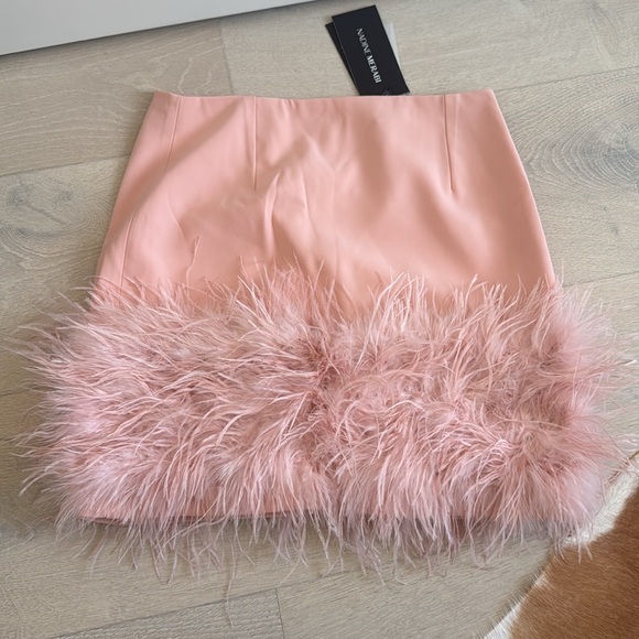 NWT Nadine Merabi Pink Feather set - Picture 4 of 4